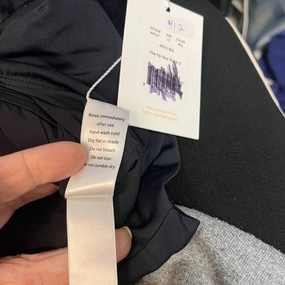 Andie The Fiji One Piece Swimsuit Black LT Long Torso-NWT - Picture 10 of 10